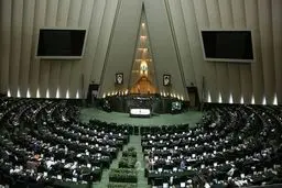 ‌روی ناخوش بهارستان به پاستور