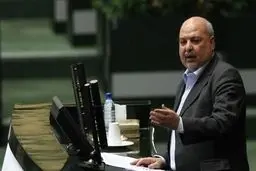 با حذف ارز ۴۲۰۰ فشار را از دوش فقرا برمی‌داریم