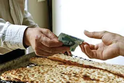 نه کارت نان صادر می‌شود نه نان کوپنی