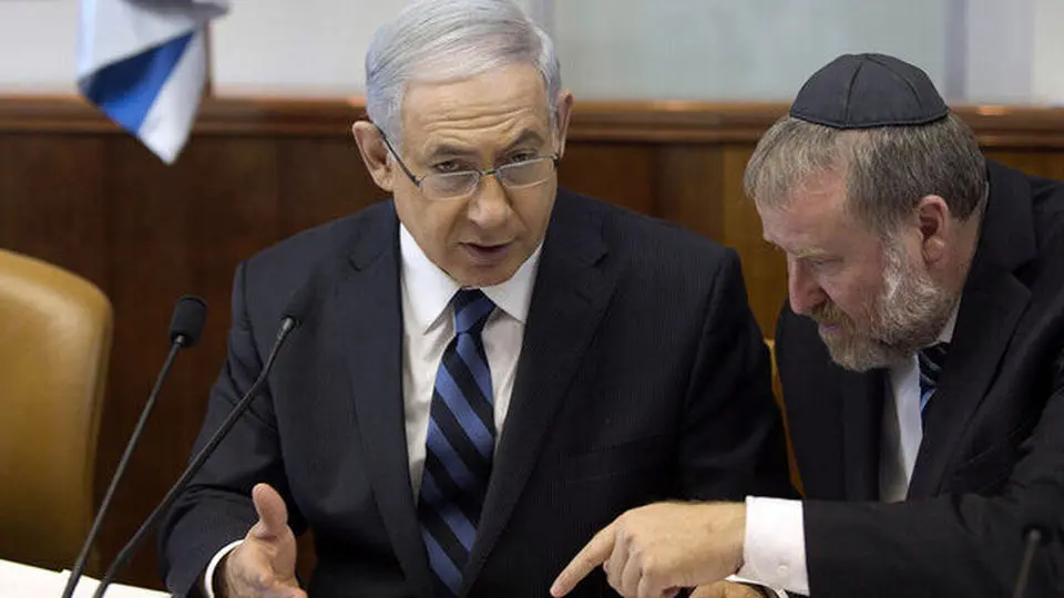 توافق نتانیاهو با دادگاه برای گریز از زندان در برابر پایان حیات سیاسی