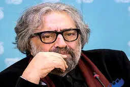 چه بهتر که از جشنواره انصراف داد چون فیلمش ضدمصدق بود