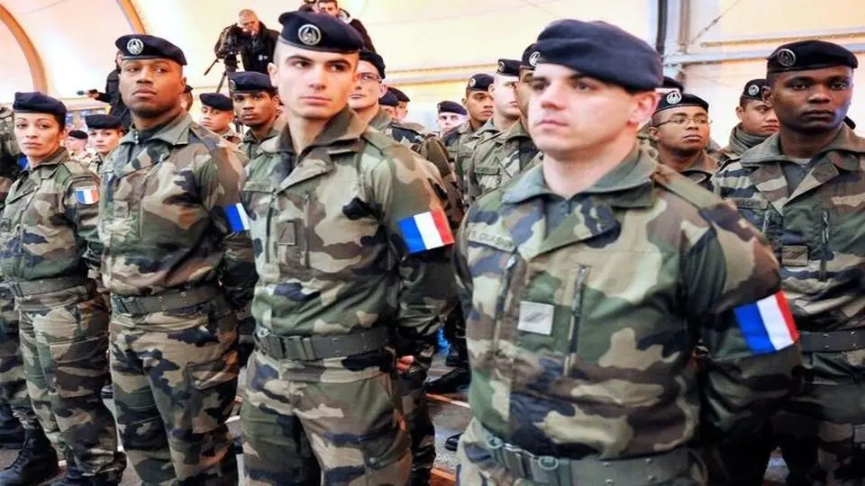 طرح‌ اعزام نیروی فرانسه به رومانی روی میز ماکرون