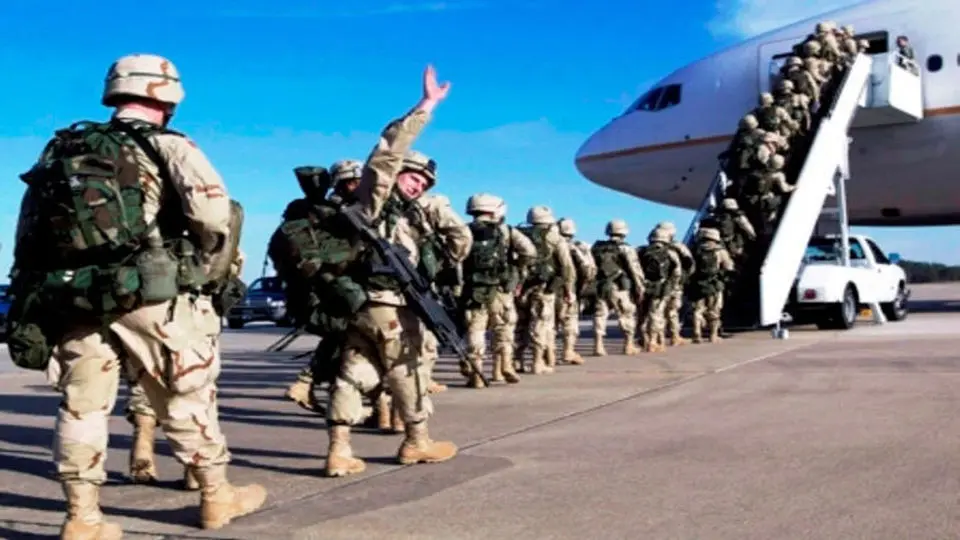 آخرین نیروی آمریکا در افغانستان، اولین اعزامی جدید به لهستان