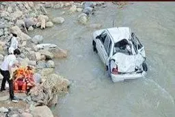 مرگ غم انگیز پدر و دختر 3 ساله در سقوط خودرو به رودخانه