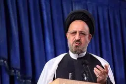 امام جمعه موقت شیراز : نباید گرانی را بزرگ کنیم