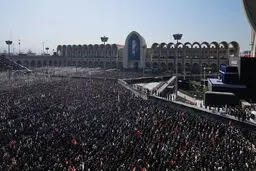نیویورک تایمز: مراسم وداع با آیت‌الله خامنه‌ای نمایش وحدت ایرانیان بود