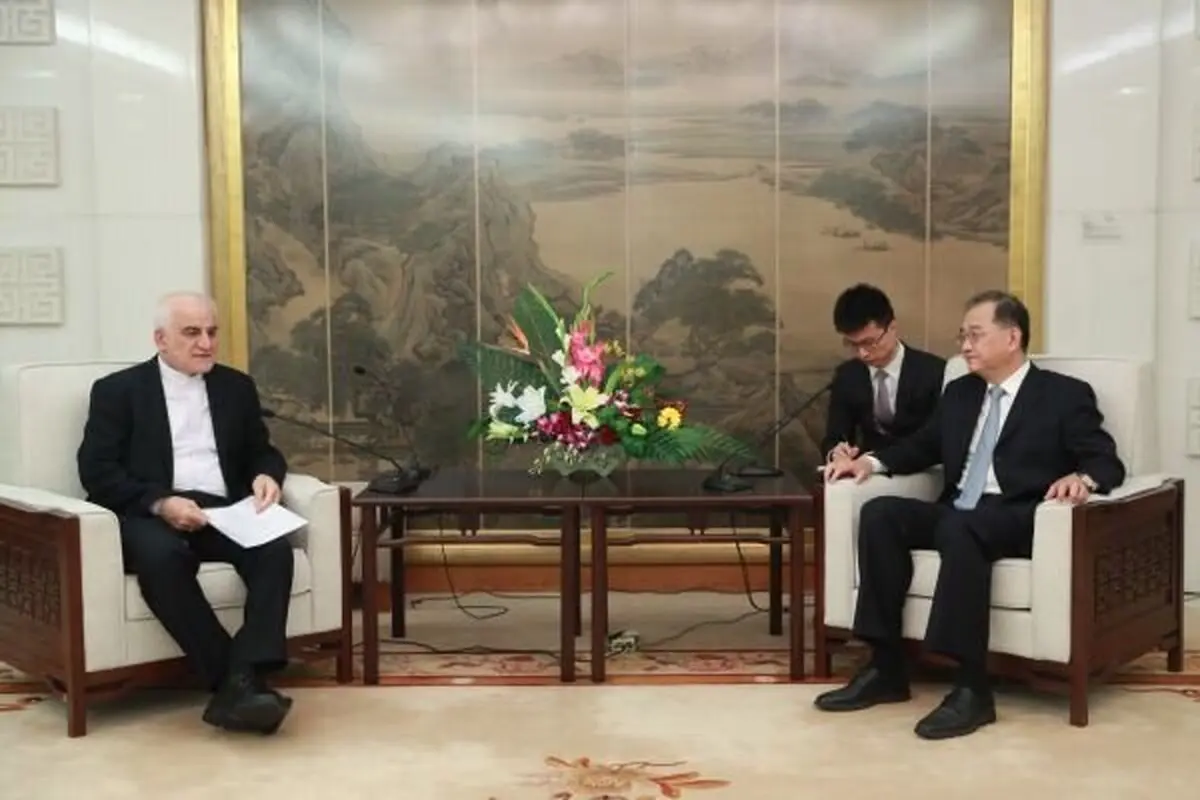 China to keep developing friendly coop. with Iran: diplomat