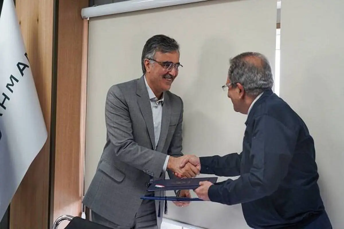 گروه بهمن و بانک ملی تفاهم‌نامه امضا کردند
