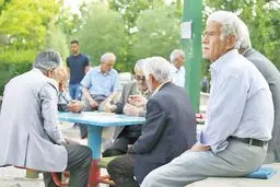 بازنشستگان دور میز معیشت

