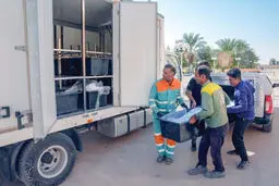 آنها ۵۲ نفر بودند
