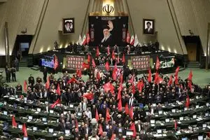 جلسه علنی شبانه در مجلس/ نشست نمایندگان درباره تنگه هرمز