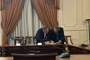 توضیحات گروسی درباره مذاکرات قاهره