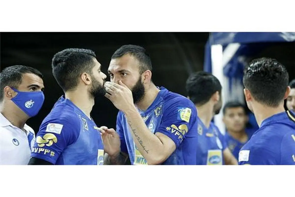 ستاره آبی پوشان به دربی می‌رسد