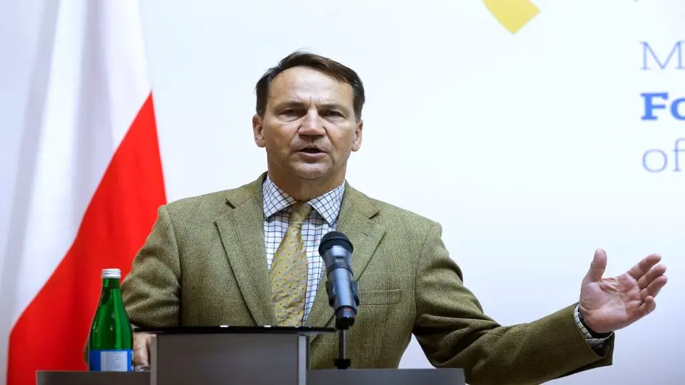 درخواست لهستان برای منطقه پرواز ممنوع بر فراز اوکراین