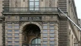 جزئیات جدید از وقوع یک سرقت در موزه لوور/ سارقان مجهز به اسکوتر و اره برقی بودند