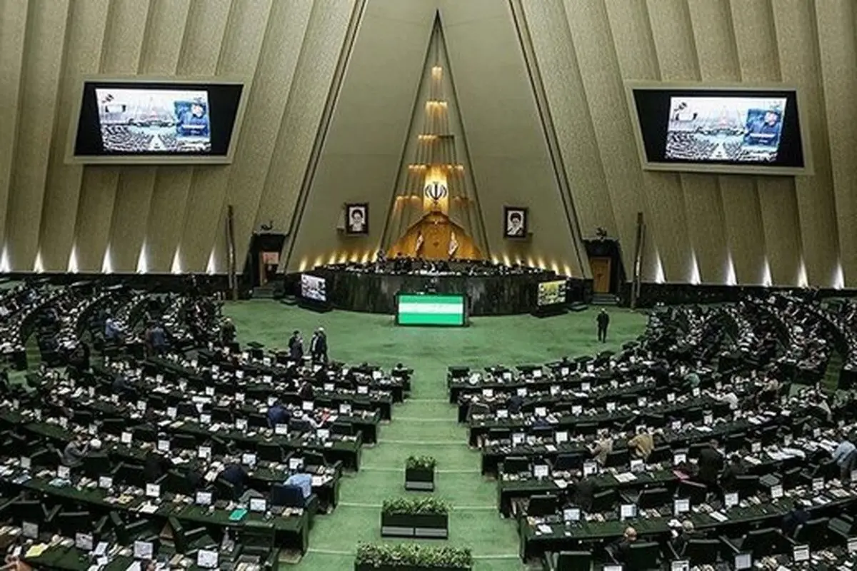 به جای تهدید، رأی دیوان عدالت درباره میثم لطیفی  را مطالعه کنید