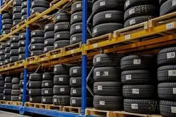 قیمت لاستیک در بازار همچنان سیر صعودی دارد