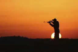 شکار در تالاب‌های بین‌المللی گنبدکاووس شکار ممنوع است

