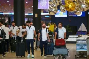 استقلال وارد امارات شد + عکس