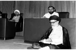 طالقانی نماد دموکراسی‌ با تفسیر دینی