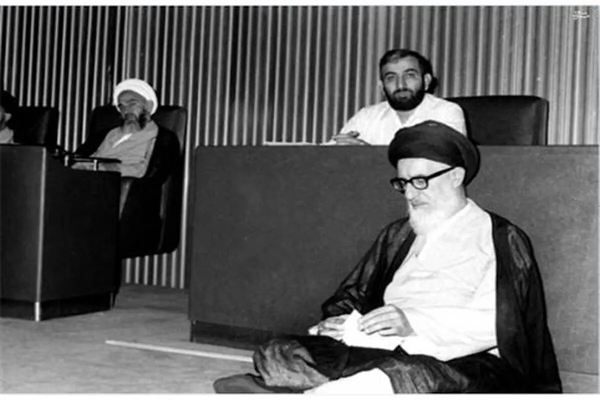 طالقانی نماد دموکراسی‌ با تفسیر دینی