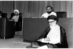 طالقانی نماد دموکراسی‌ با تفسیر دینی