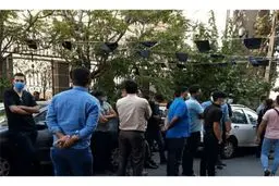 تجمع هواداران استقلال به مقابل فدراسیون فوتبال کشیده شد
