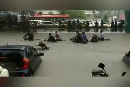 کراچی درباران غرق شد