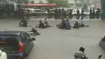 کراچی درباران غرق شد