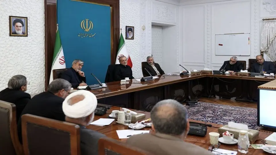 اگر حمله به جلسه سران سه قوا به نتیجه می‌رسید ؟ 