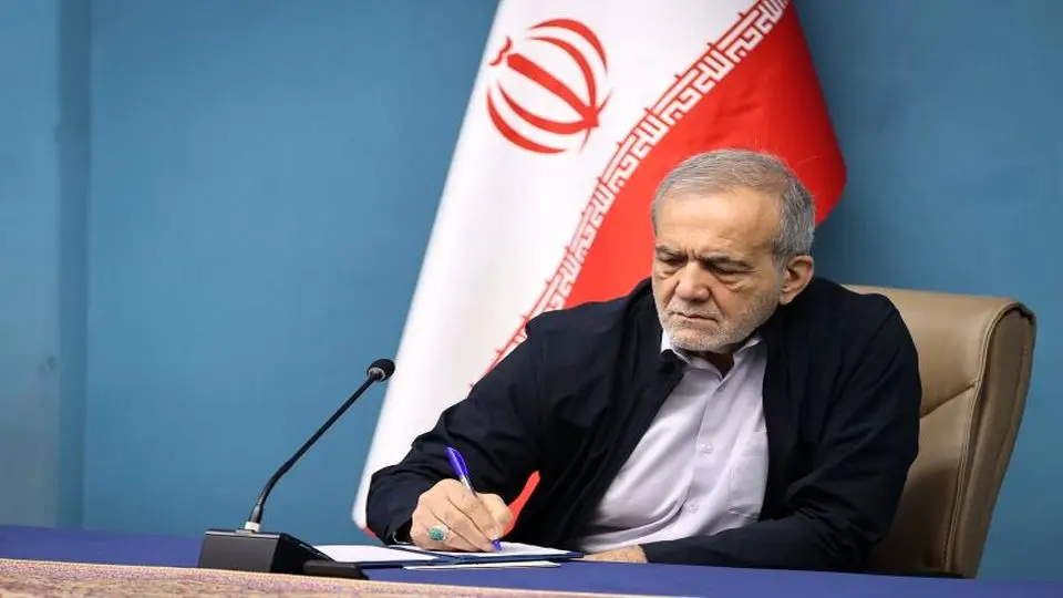 رییس جمهور قهرمانی تیم ملی کشتی فرنگی را تبریک گفت

