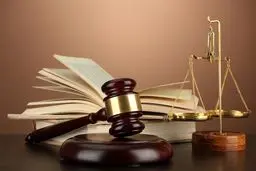چوبین‌سازی پای قانون اساسی

