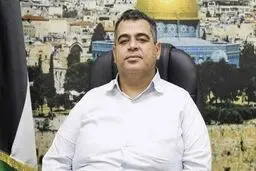 پسر اسماعیل هنیه: پدرم با یک موشک هدایت شونده که مستقیما از دیوار پشت تختش نفوذ کرد، ترور شد