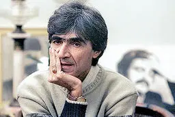 آرتیست نباش
تو قهرمان قصه نیستی
