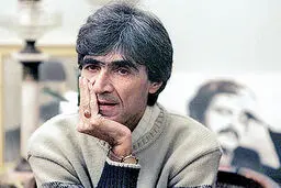 آرتیست نباش
تو قهرمان قصه نیستی
