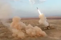 تصویری از موشک بالستیک «رضوان» + عکس و ویژگی‌ها