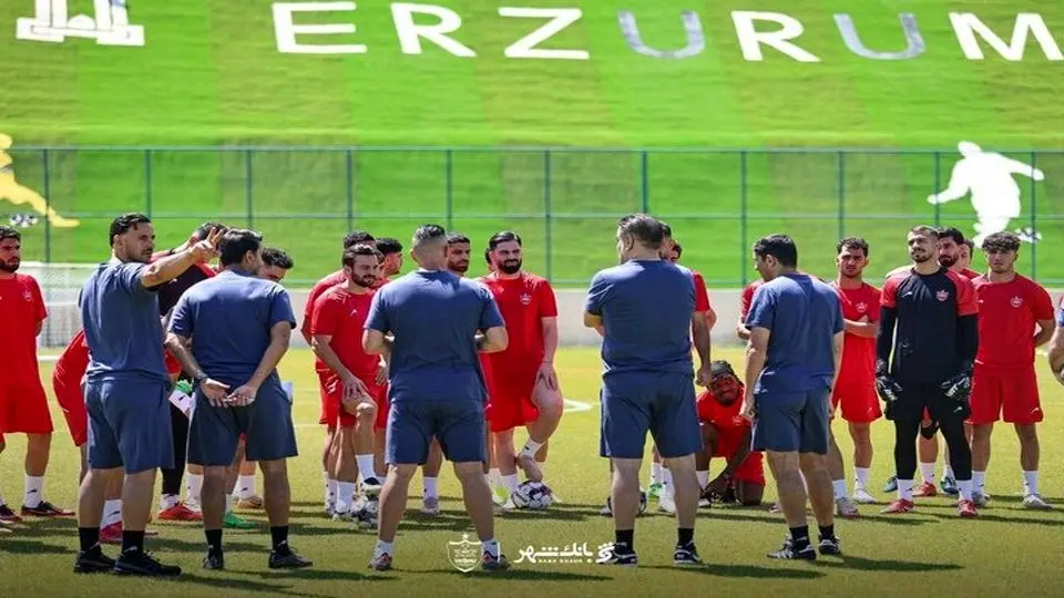 خبر جدید از لیست مازاد پرسپولیس/ کدام بازیکنان در ادامه نقل و انتقالات لیگ برتر از جمع سرخها جدا میشوند؟