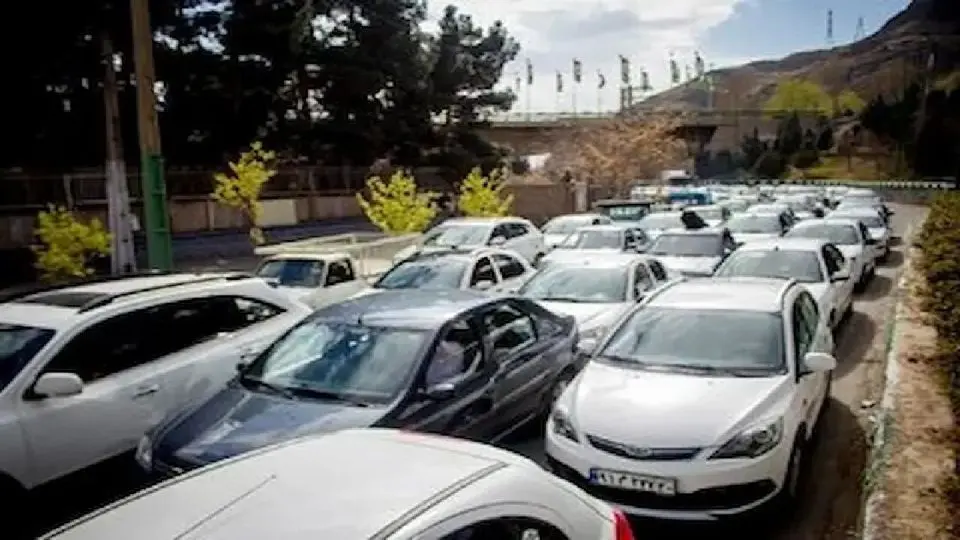 ترافیک پرحجم و سنگین در مسیر قزوین به رشت