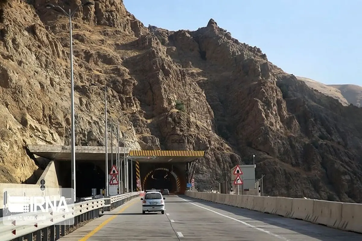 آزادراه تهران - شمال و محور کرج - چالوس مسدود شد