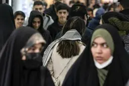 زن، نگاه و بحران سوژگی تأملی اگزیستانسیال در باب حجاب

