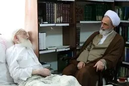 عیادت آیت‌الله اعرافی از آیت‌الله نوری‌همدانی + عکس
