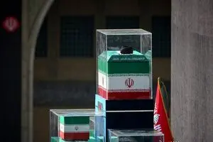 برگزاری مراسم تشییع رهبر شهید در مشهد به تاخیر افتاد؟