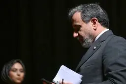 پاسخ عراقچی به درخواست اتحادیه اروپا