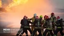 آتش سوزی در شهرک صنعتی مهریز یزد