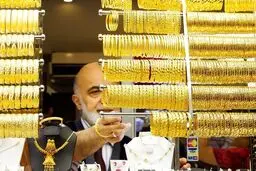 قیمت طلا، سکه و دلار در بازار امروز 11 اردیبهشت 1403/ طلای 18 عیار قدر گران شد؟ 
+جدول