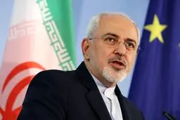ظریف: اگر می‌خواهیم از آرمان‌هایمان دفاع کنیم، باید پشت میز باشیم، نه روی میز/ خوشحالم رهبری در سخنرانی سه‌شنبه برنامه اسرائیل را منتفی کرد