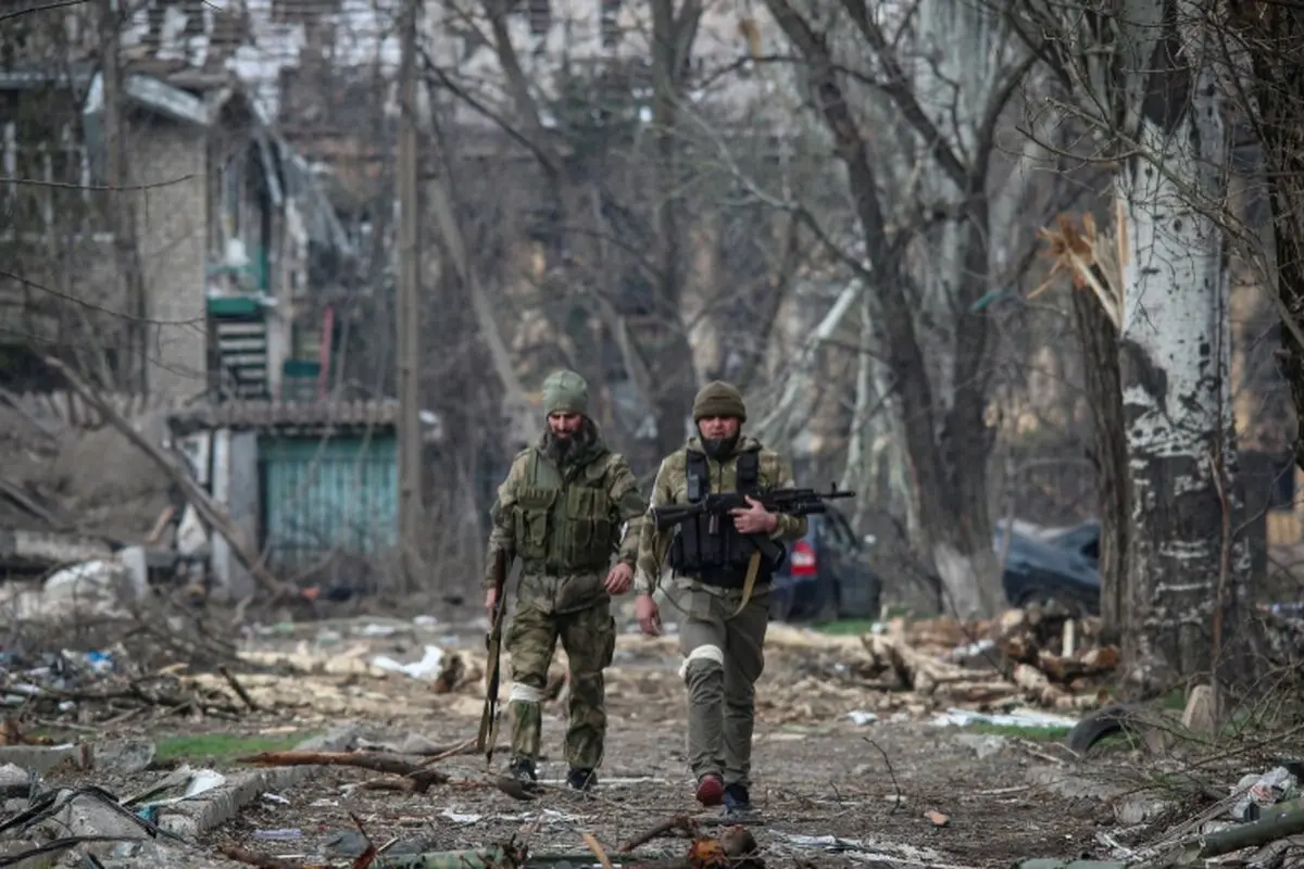 Russia orders Ukrainian forces in Mariupol to surrender by Sunday morning