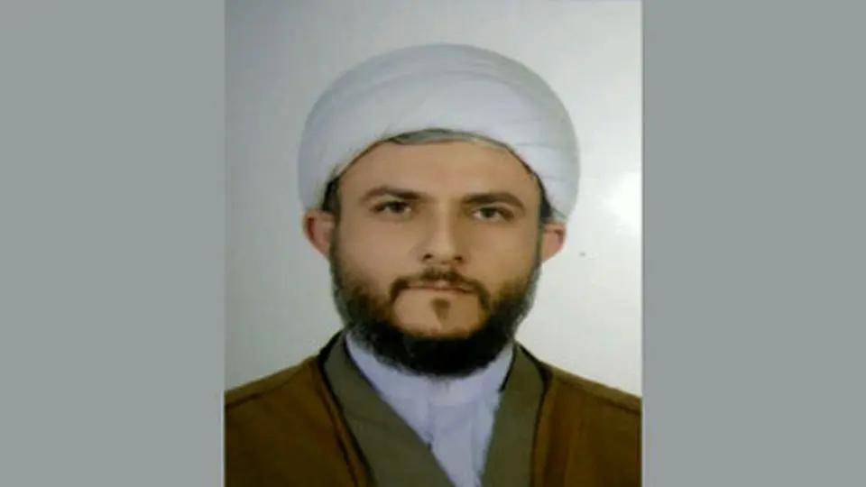 حمله مسلحانه به مدیر حوزه علمیه/ قاتل با کلت وارد مسجد شد/ یک روحانی شهید و یک مامور زخمی شد 