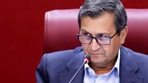 همتی: میانگین نرخ دلار در بازار تجاری بین 120تا 130 هزار تومان بوده است