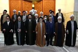 سیدمحمد خاتمی: نمی‌دانیم به خاطر پیروزی انقلاب خوشحال باشیم یا به خاطر انحراف ایجاد شده، عزادار؟